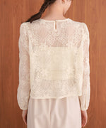 花柄レースブラウス