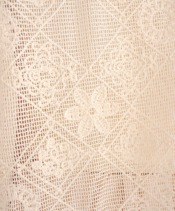 花柄レースブラウス