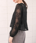 花柄レースブラウス