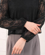 花柄レースブラウス