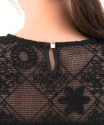 花柄レースブラウス