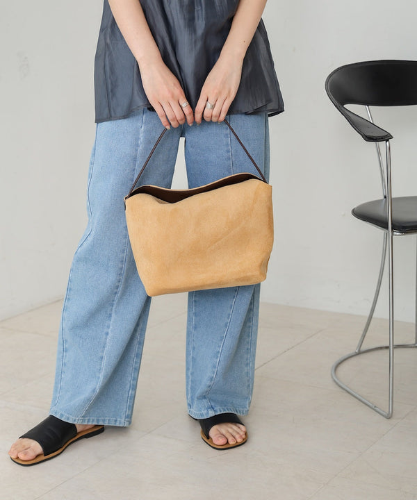 スエード調ハンドルバッグ