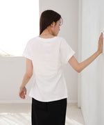 フロントタックデザイン　スリットトップス