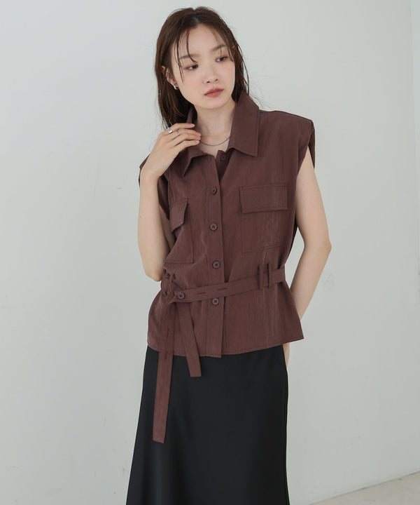 肩パット入りベストトップス