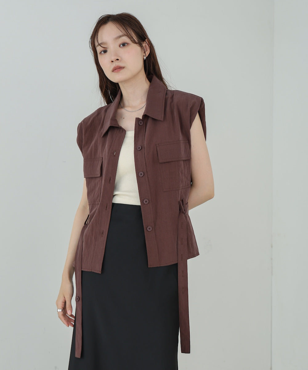 肩パット入りベストトップス