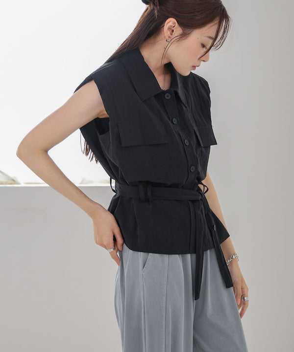 肩パット入りベストトップス