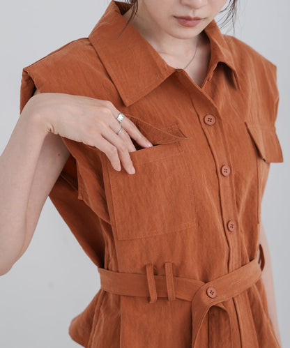 肩パット入りベストトップス