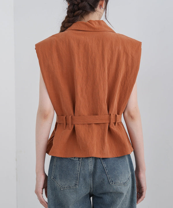 肩パット入りベストトップス