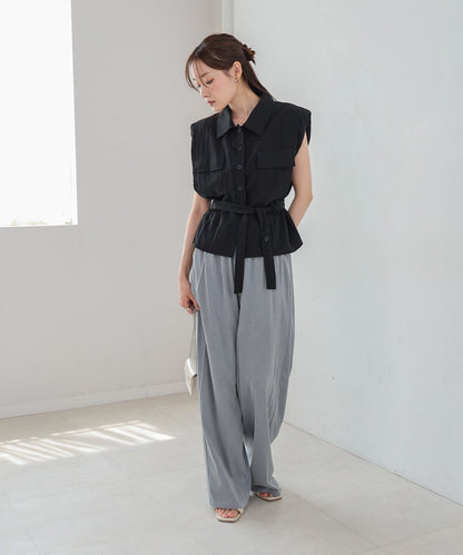 肩パット入りベストトップス