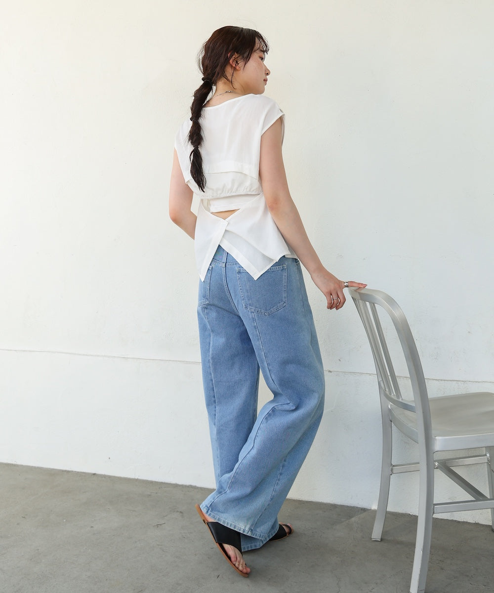 バックデザインノースリーブブラウス