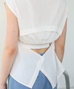 バックデザインノースリーブブラウス