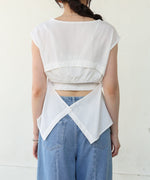 バックデザインノースリーブブラウス