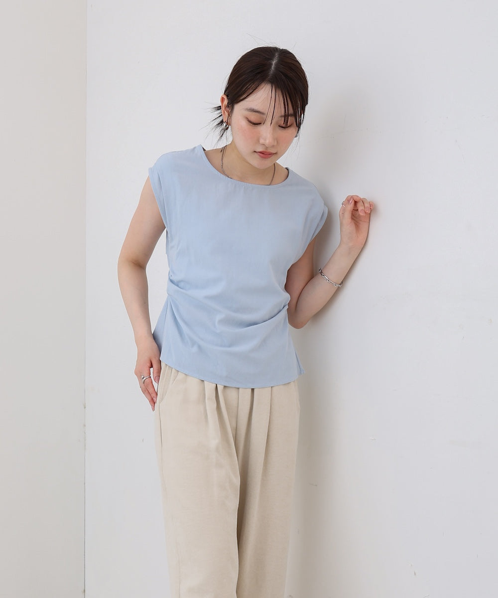 バックデザインノースリーブブラウス