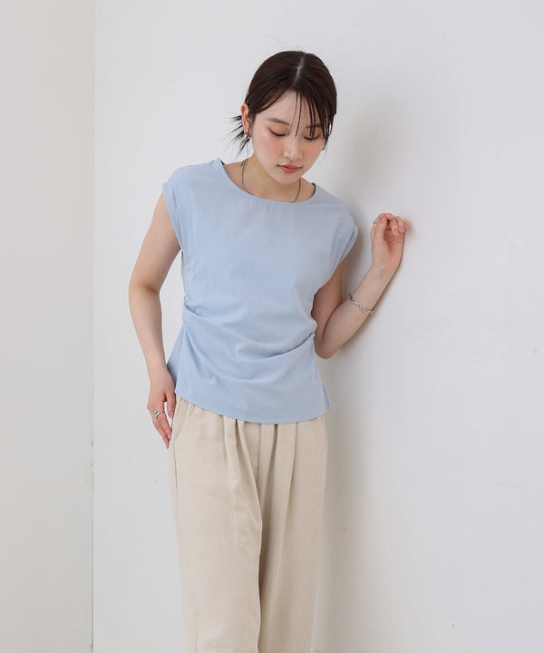 バックデザインノースリーブブラウス