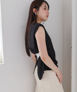 バックデザインノースリーブブラウス