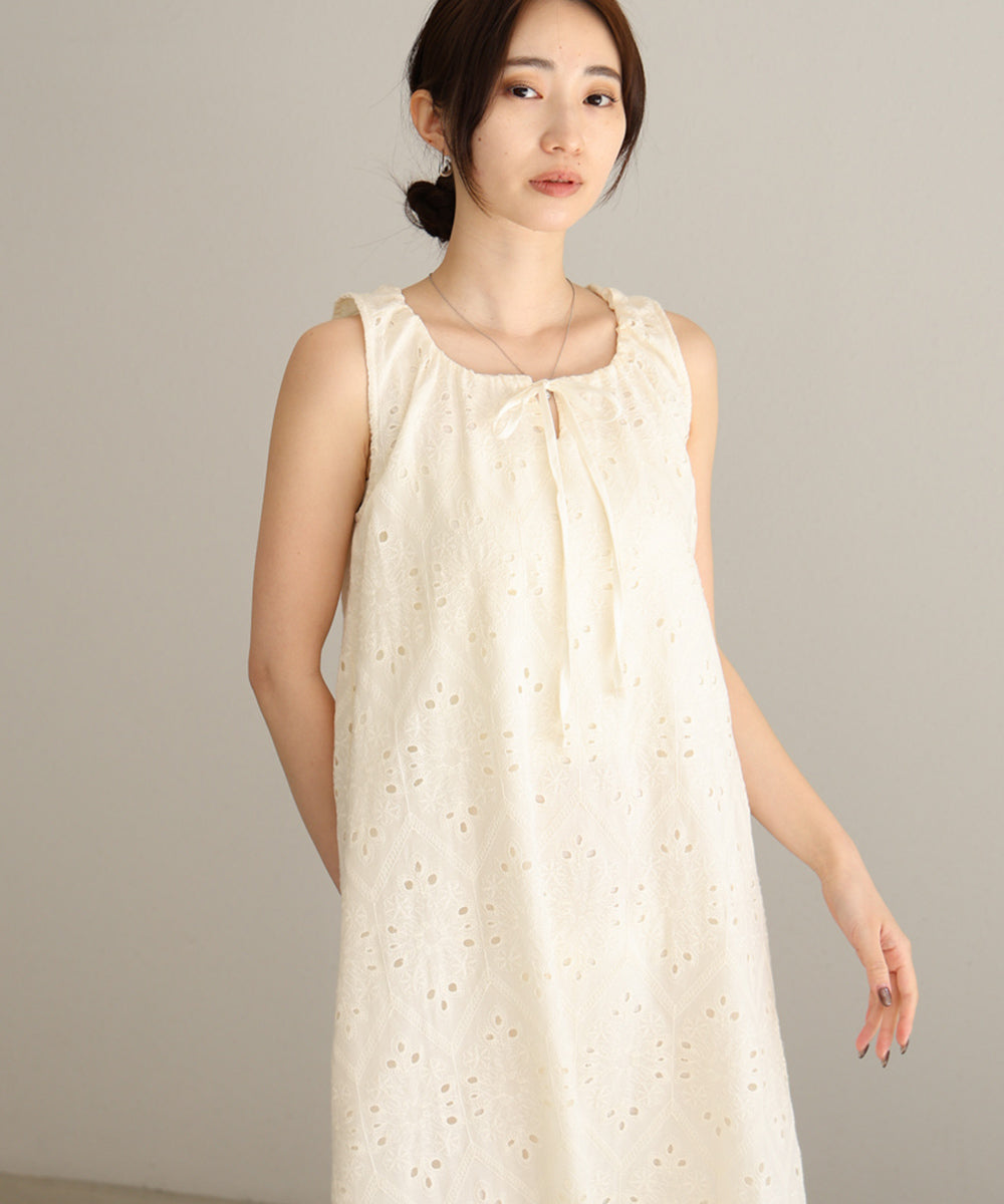 【S・Mサイズ展開】コットン刺繍ワンピース