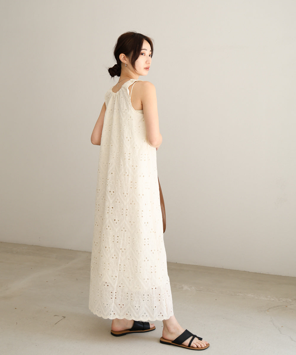 【S・Mサイズ展開】コットン刺繍ワンピース