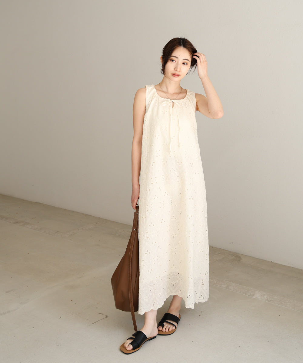 【S・Mサイズ展開】コットン刺繍ワンピース