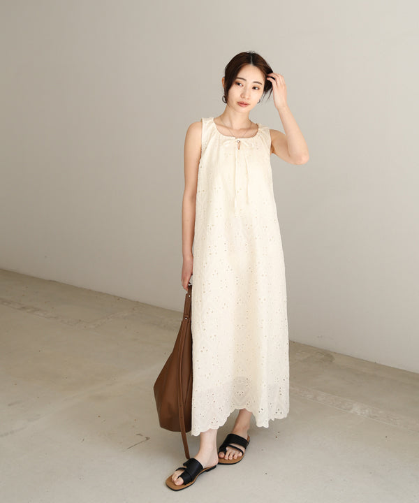 【S・Mサイズ展開】コットン刺繍ワンピース