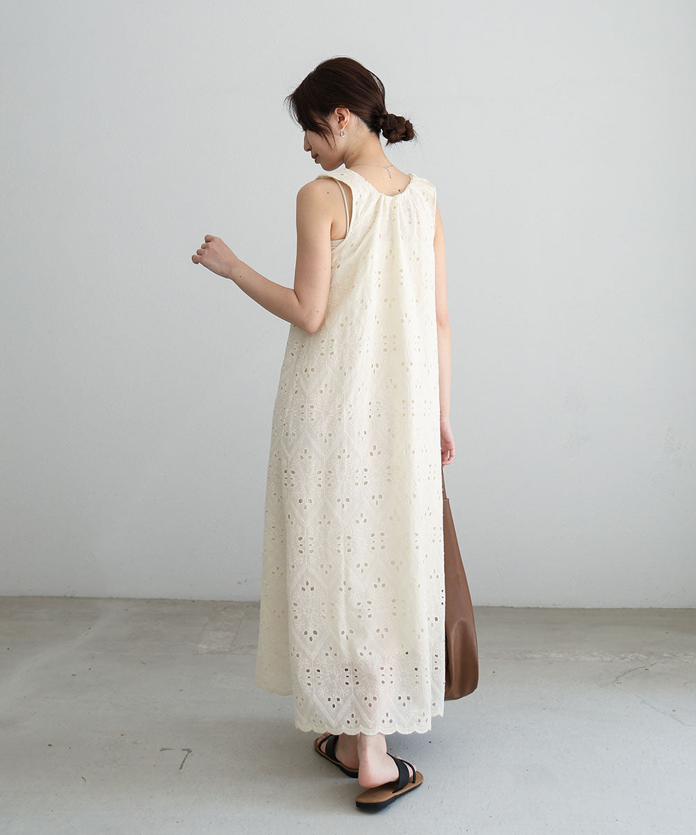 【S・Mサイズ展開】コットン刺繍ワンピース