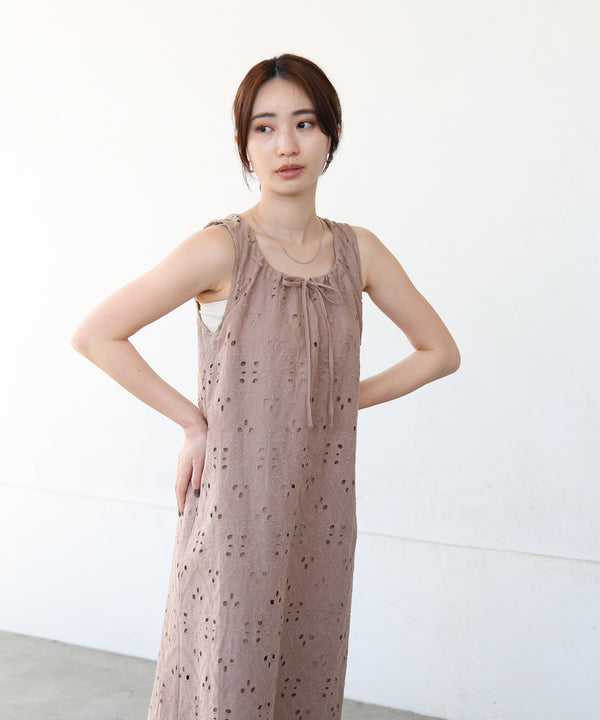 【S・Mサイズ展開】コットン刺繍ワンピース