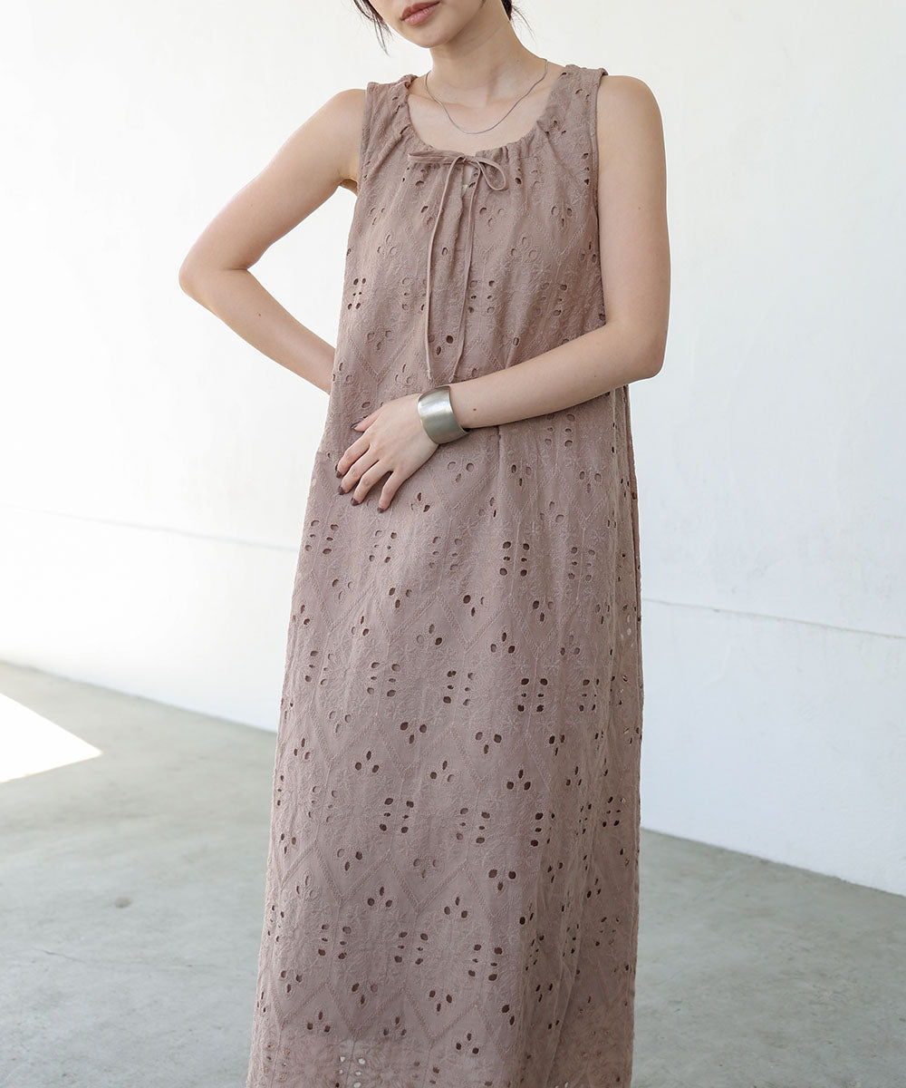 【S・Mサイズ展開】コットン刺繍ワンピース