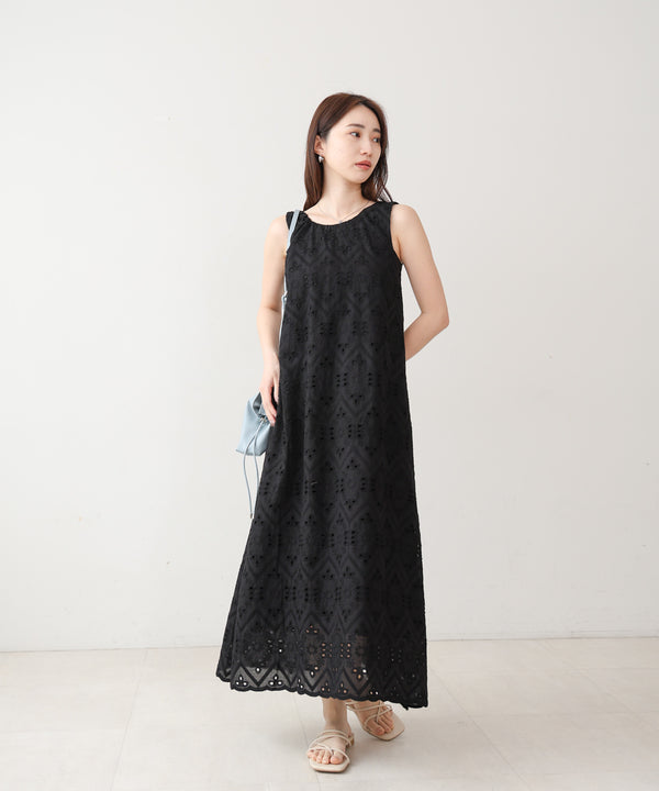 【S・Mサイズ展開】コットン刺繍ワンピース