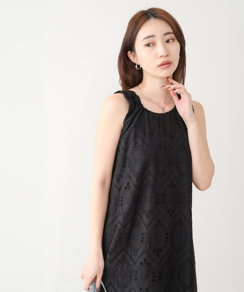 【S・Mサイズ展開】コットン刺繍ワンピース