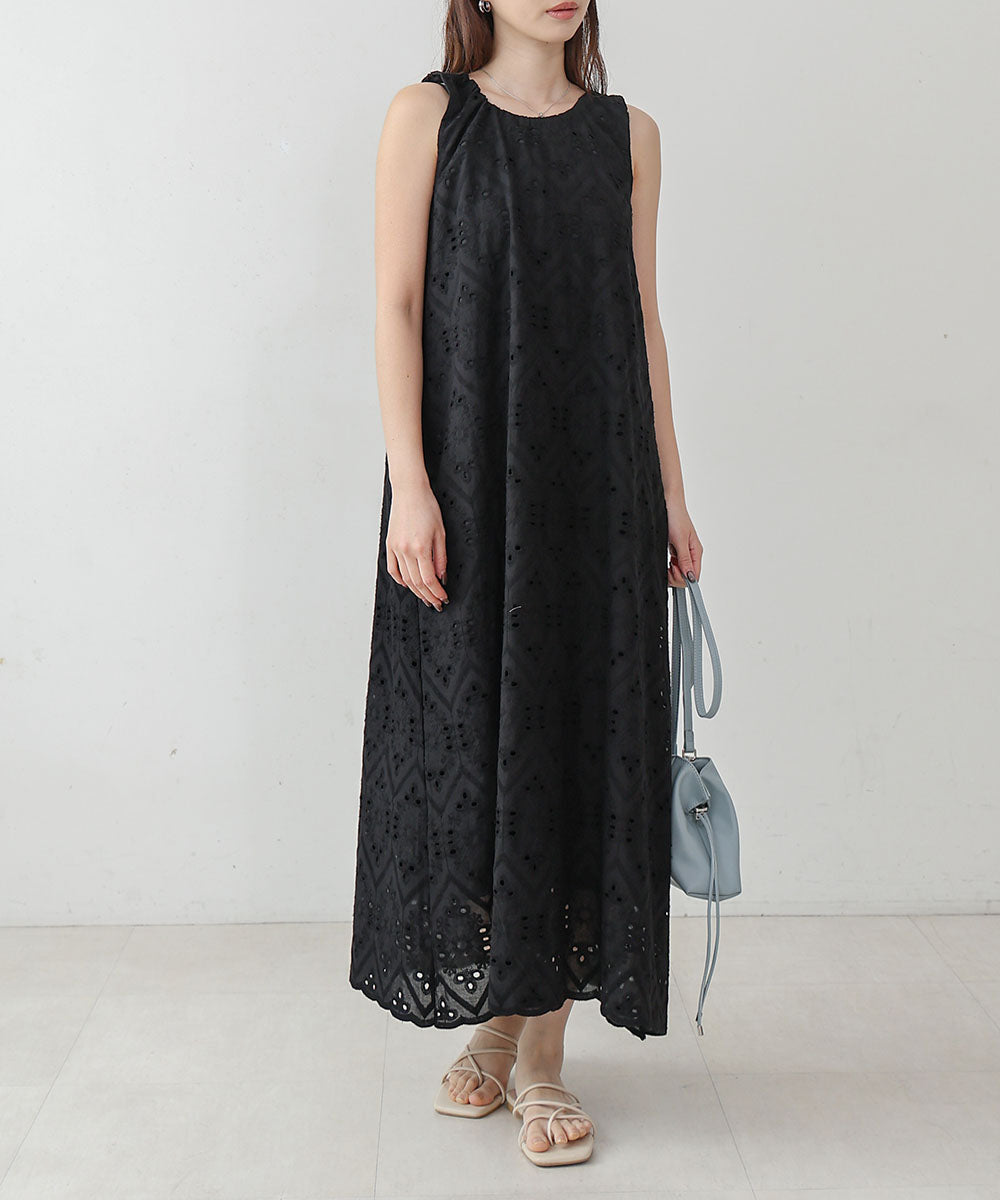 【S・Mサイズ展開】コットン刺繍ワンピース
