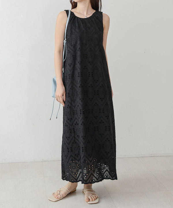 【S・Mサイズ展開】コットン刺繍ワンピース