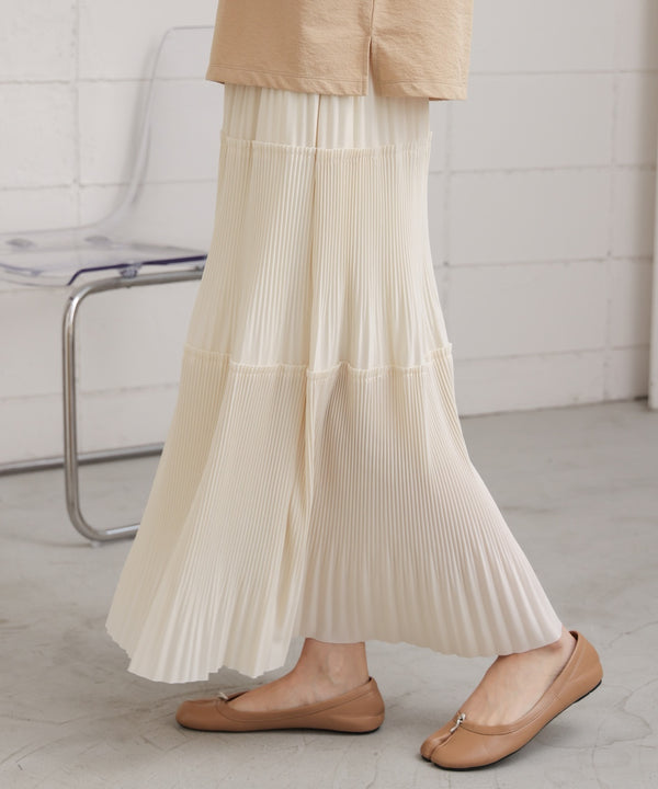 プリーツスカート