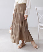 プリーツスカート