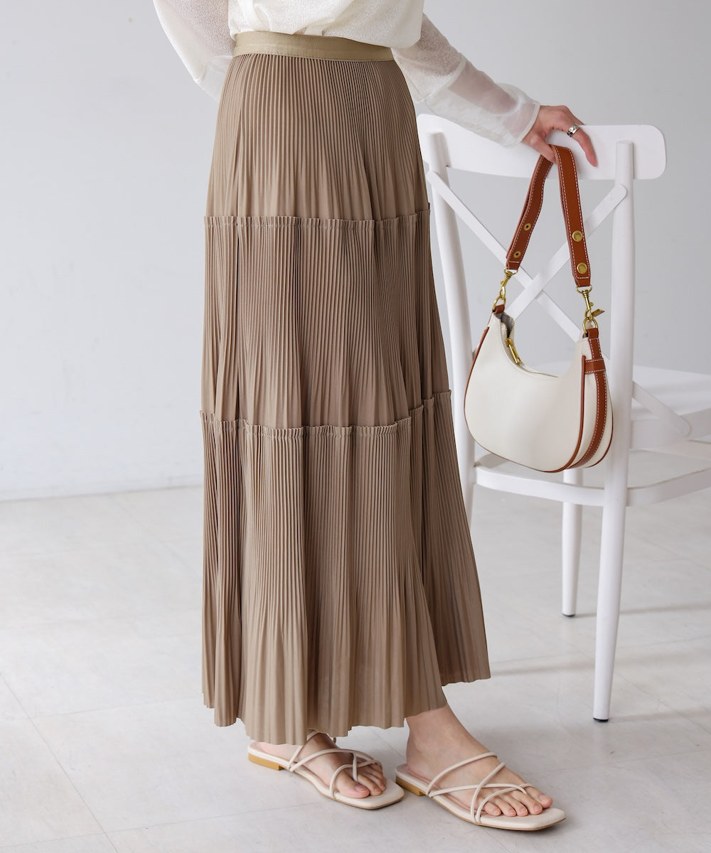 プリーツスカート