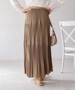 プリーツスカート