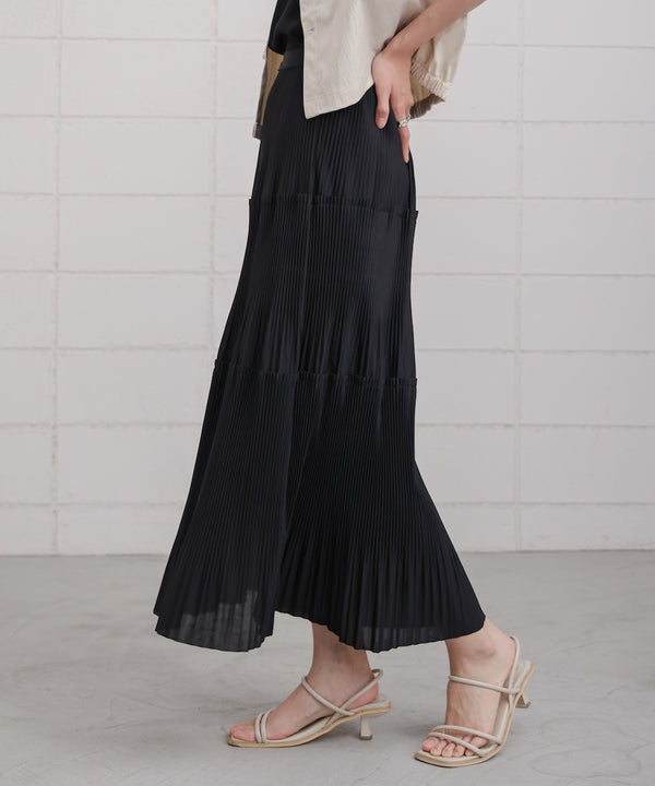 プリーツスカート