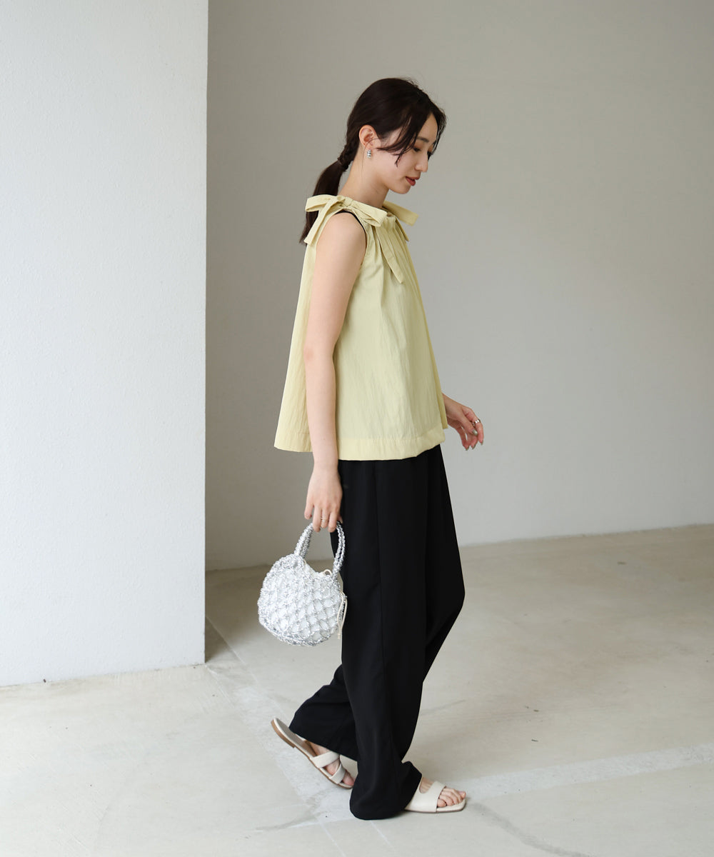 ショルダーリボンデザインブラウス