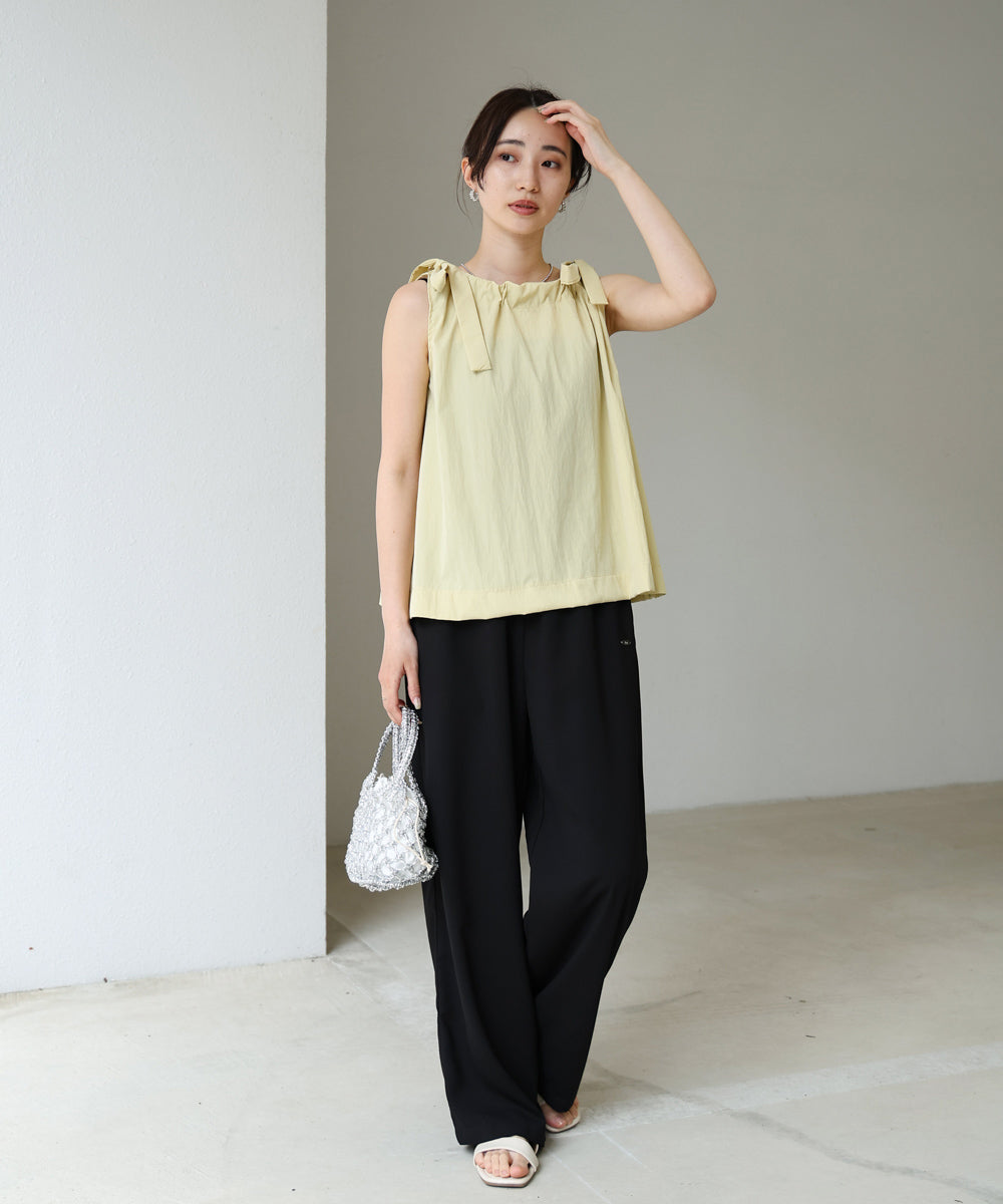 ショルダーリボンデザインブラウス