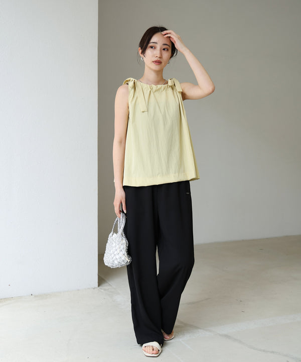 ショルダーリボンデザインブラウス