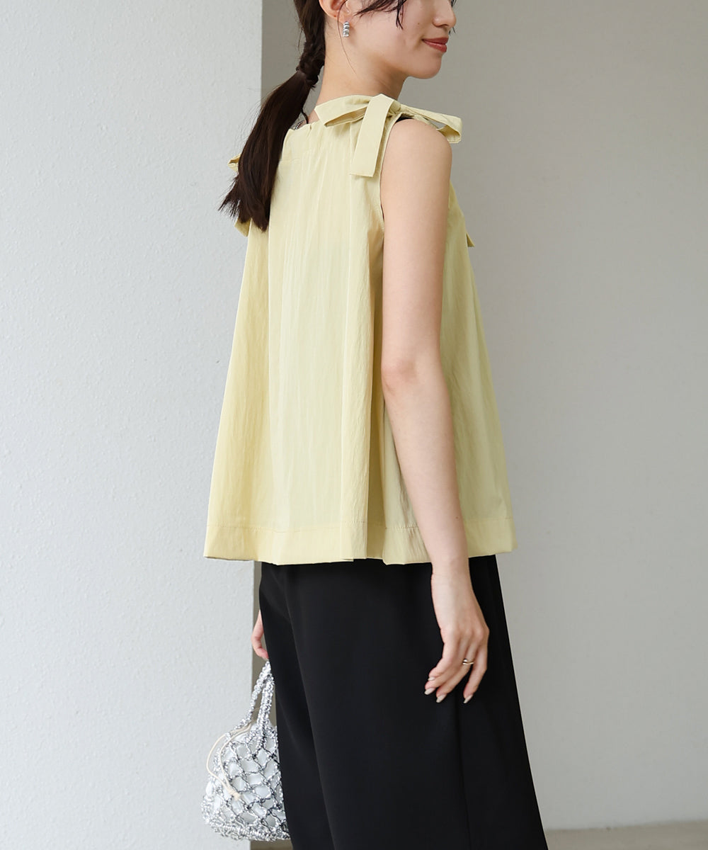 ショルダーリボンデザインブラウス