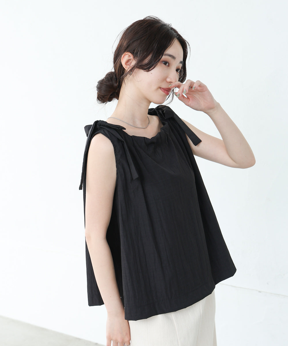 ショルダーリボンデザインブラウス