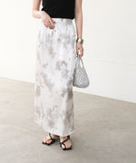 ニュアンス柄サテンスカート