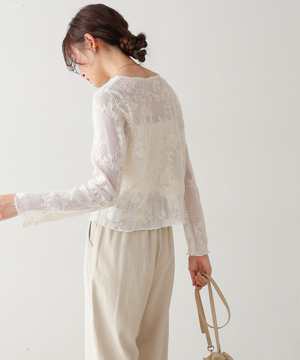 刺繍透かし編みトップス