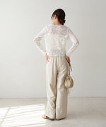 刺繍透かし編みトップス