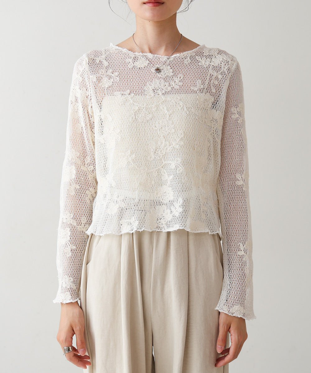 刺繍透かし編みトップス