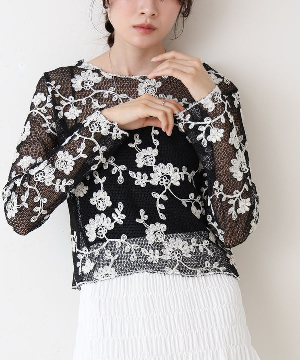 刺繍透かし編みトップス