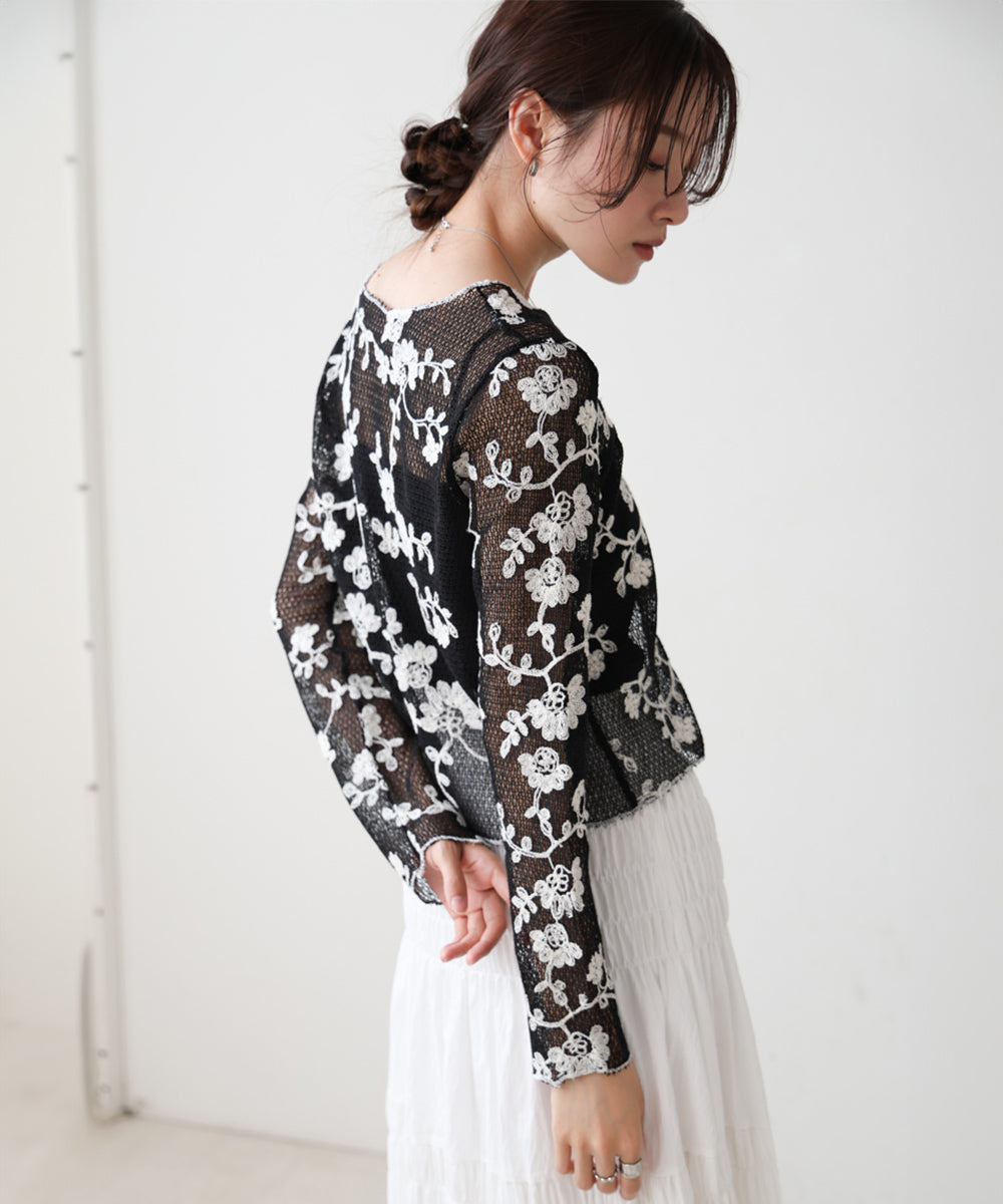 刺繍透かし編みトップス