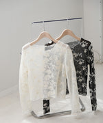 刺繍透かし編みトップス