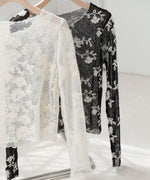 刺繍透かし編みトップス