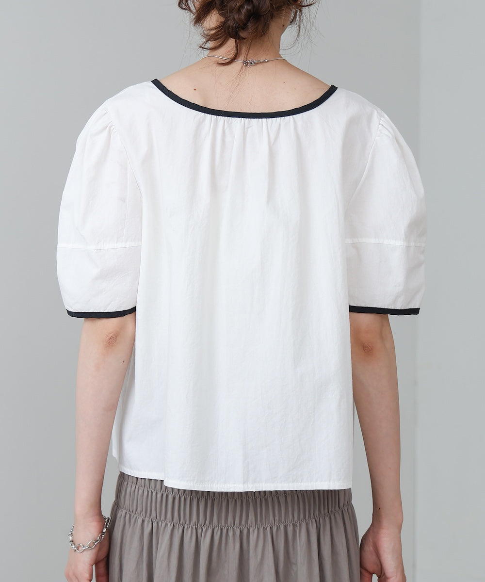 パイピングリボンブラウス