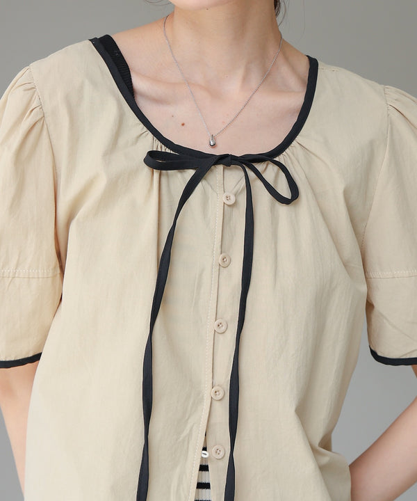 パイピングリボンブラウス